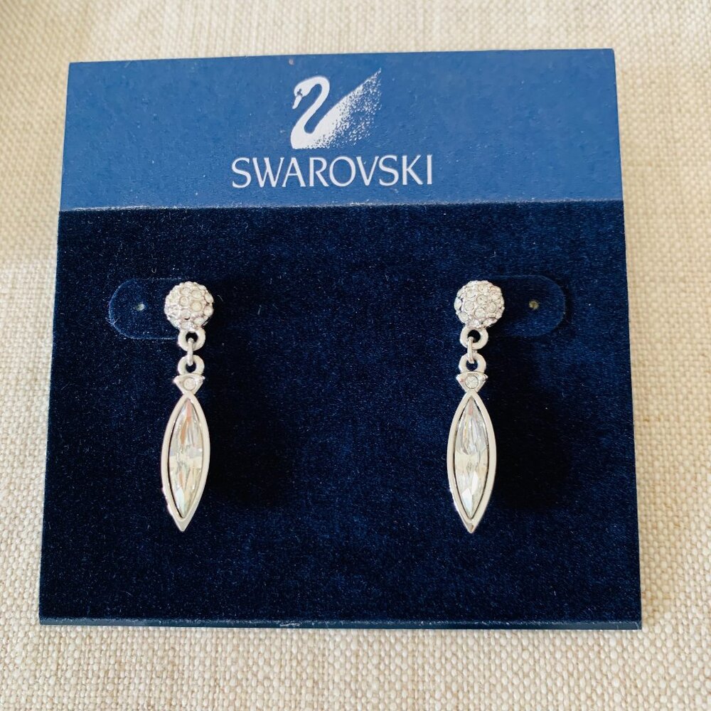 Swarovski Crystal Ivory Nanette Earrings & Necklace Set – Boxed with Certificate